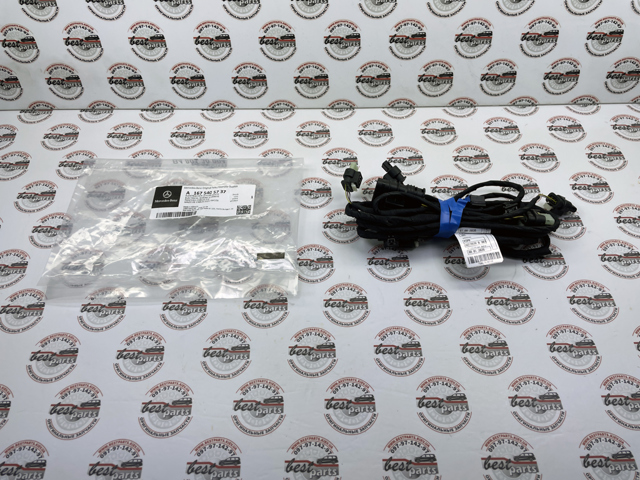 1675405737 MERCEDES купить в Николаев