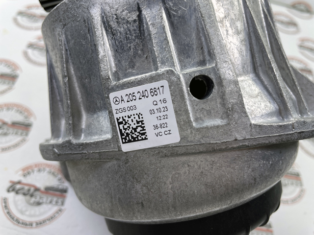 MERCEDES 2052406817 Подушка (опора) двигателя левая в наличии Сумы