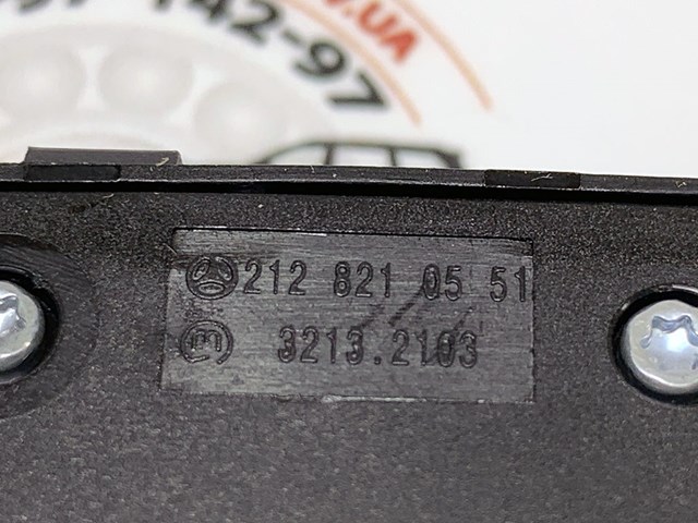 MERCEDES A212821055164 Кнопка салона привода крышки багажника (двери 3/5-й (ляды) в наличии Черкассы
