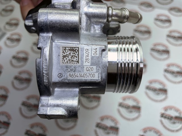Клапан EGR системы рециркуляции отработавших газов A6541405700 MERCEDES