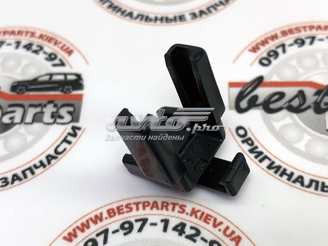 LAND ROVER DKI000010 Фиксатор щетки стеклоочистителя в наличии Николаев