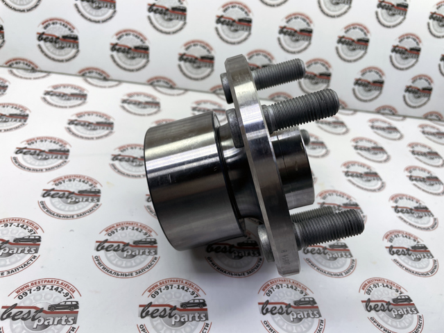 LR003157 LAND ROVER Ступица передняя купить в Ужгород