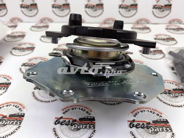 Помпа охлаждения LR006861 LAND ROVER