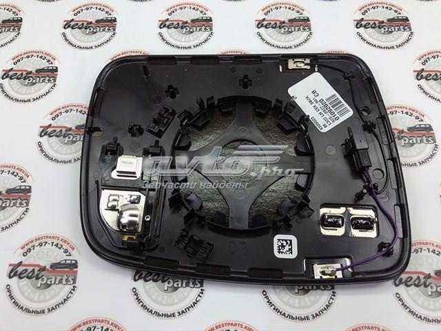 LR011057 LAND ROVER Стекло левого зеркала заднего вида купить в Ужгород