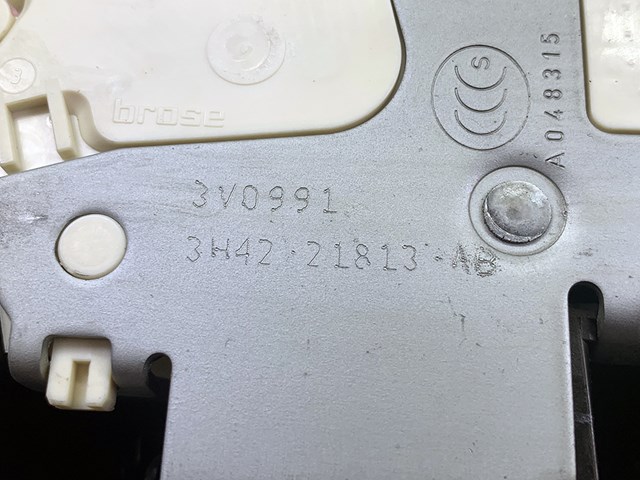 LR012791 LAND ROVER Замок двери передней левой купить в Николаев