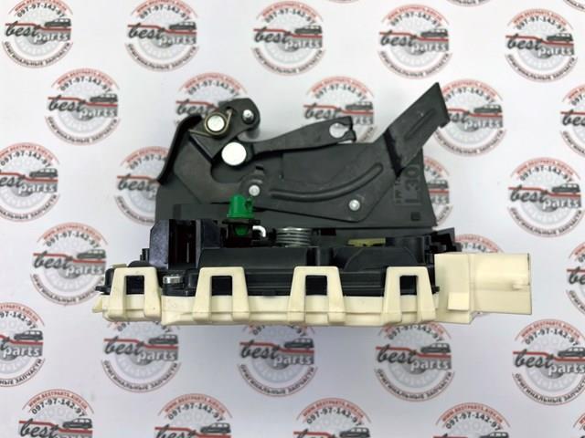 LR013381 LAND ROVER Замок двери задней левой купить в Сумы