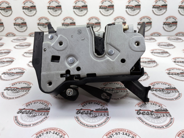 LR013381 LAND ROVER Замок двери задней левой купить в Ровно