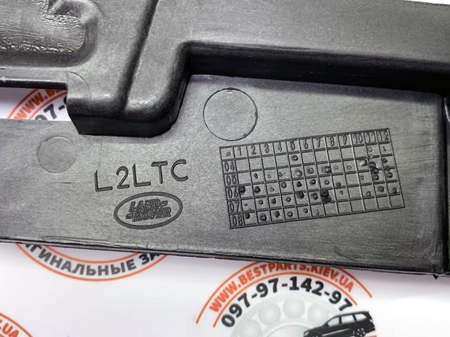 LAND ROVER LR013864 Кронштейн бампера переднего правый в наличии Павлоград