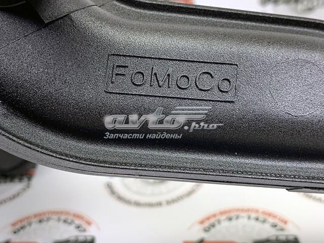 LR018275 LAND ROVER Патрубок системы охлаждения купить в Ровно
