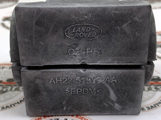 LR018346 LAND ROVER Втулка стабилизатора переднего купить в Черновцы