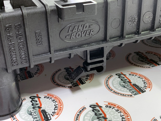 LR021777 LAND ROVER Радиатор купить в Харьков