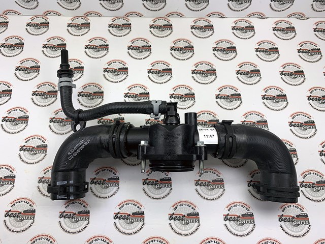 LR022690 LAND ROVER Фланец системы охлаждения (тройник) купить в Львов