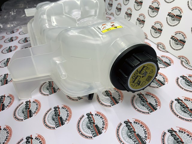 LR023077 LAND ROVER Бачок системы охлаждения расширительный купить в Ровно