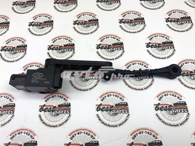 LR023646 Датчик уровня положения кузова передний купить Житомир
