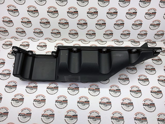 LAND ROVER LR023777 Клапанная крышка в наличии Киев