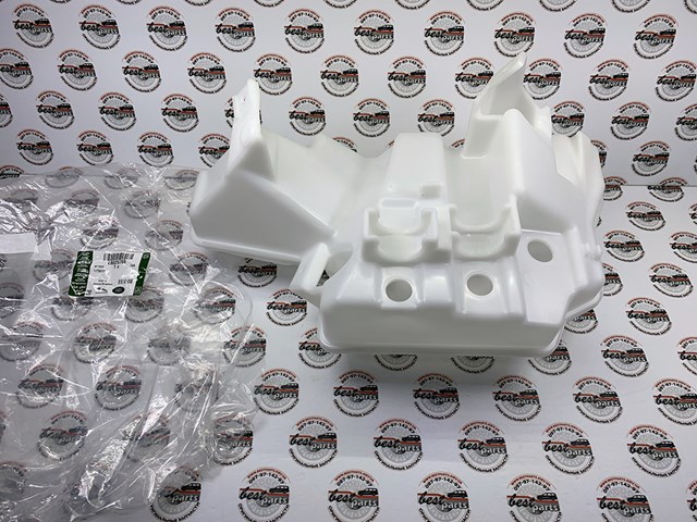 LR025760 LAND ROVER Бачок омывателя стекла купить в Ирпень