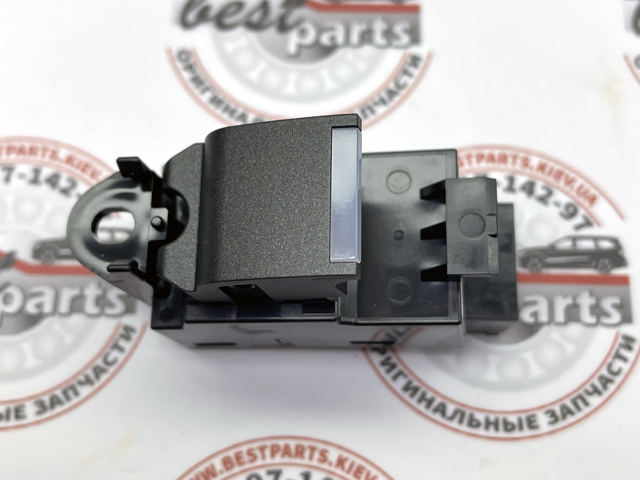 LAND ROVER LR025907 в наличии Ровно