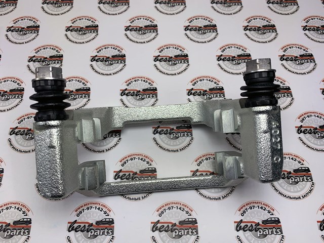 LR027130 LAND ROVER Скоба заднего суппорта купить в Хмельницкий