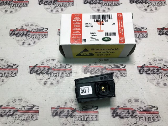 Камера заднего вида LR031791 LAND ROVER