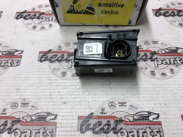 Камера заднего вида LR031815 LAND ROVER