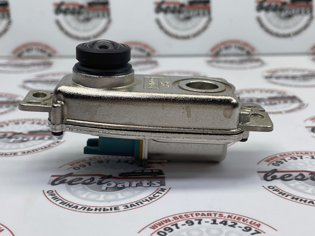 LR031816 LAND ROVER Камера заднего вида купить в Житомир