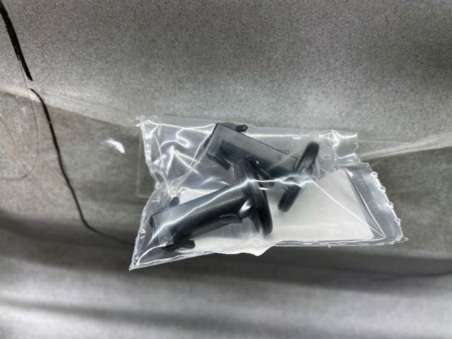 LAND ROVER LR059941 Заглушка бампера буксировочного крюка задняя в наличии Украина