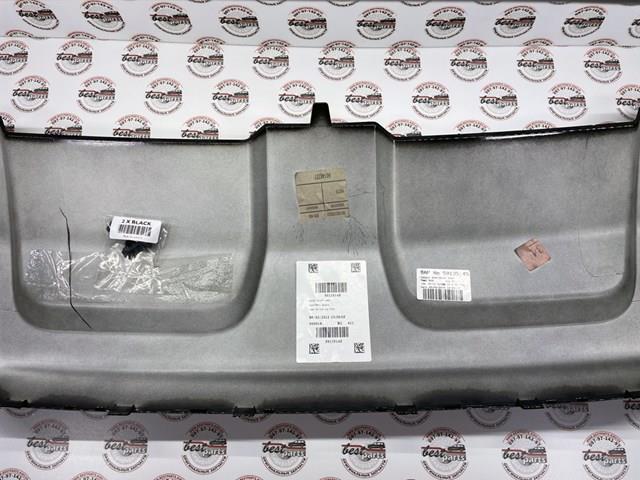 LR059941 LAND ROVER Заглушка бампера буксировочного крюка задняя купить в Киев