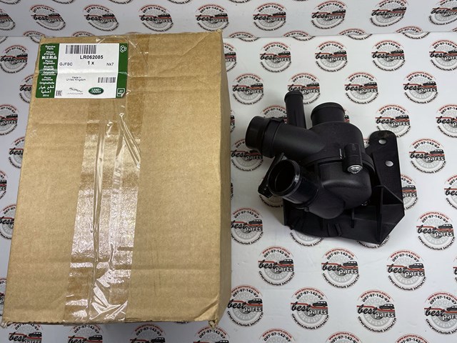 LAND ROVER LR062085 Корпус термостата в наличии Николаев