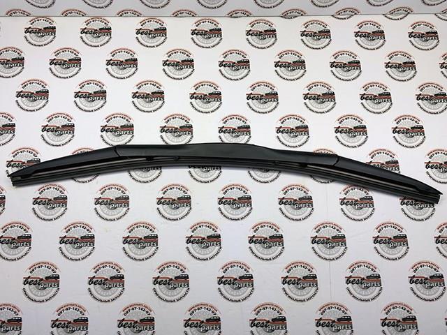 LAND ROVER LR064428 Щетка-дворник лобового стекла пассажирская в наличии Ирпень