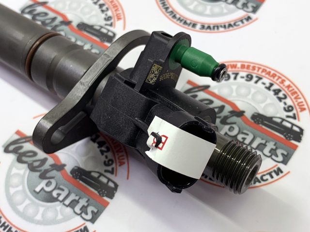 Форсунка дизельная в сборе LR066229 LAND ROVER