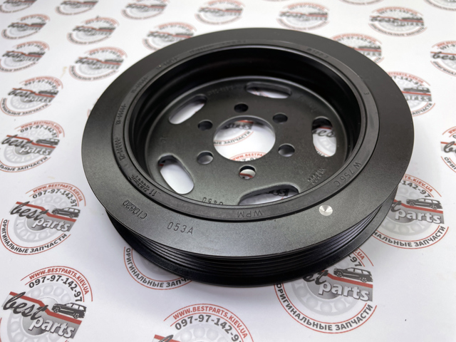 Шкив коленчатого вала LR067312 LAND ROVER