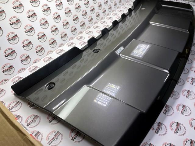 LR077157 LAND ROVER Заглушка бампера буксировочного крюка передняя купить в Каменское