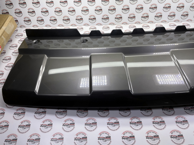 LAND ROVER LR077157 Заглушка буксировочного крюка в наличии Каменское