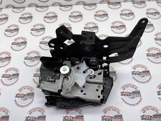 LR078709 LAND ROVER Замок передней правой двери купить в Ужгород