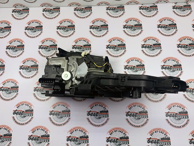 LAND ROVER LR078731 Замок водительской двери в наличии Кривой Рог