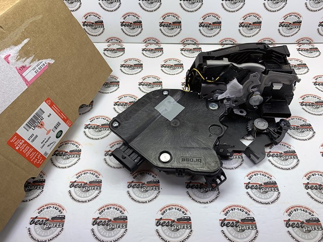 LAND ROVER LR078742 Замок двери задней правой в наличии Винница