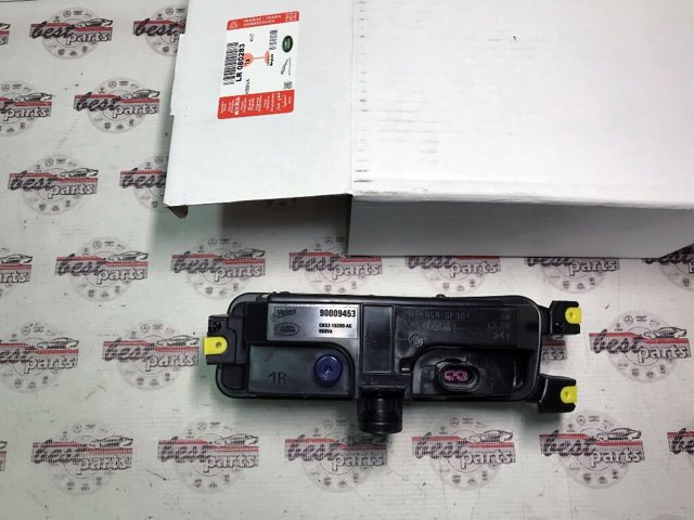 LAND ROVER LR080283 Фара противотуманная правая в наличии Харьков