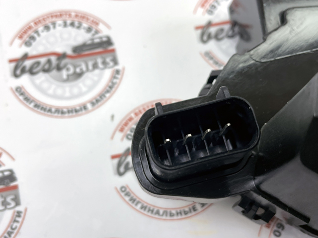 Запор кабины LR091349 LAND ROVER