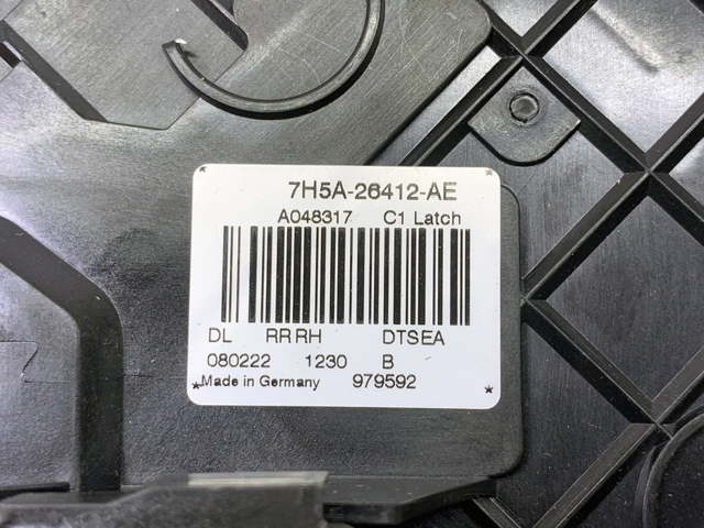 LAND ROVER LR091360 Замок двери задней правой в наличии Одесса