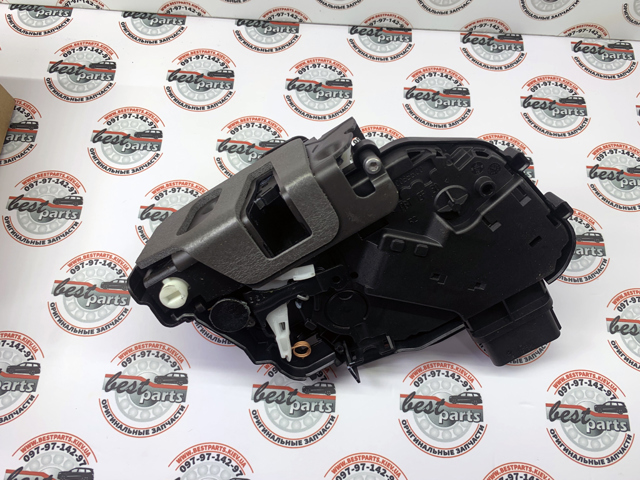 LR091360 LAND ROVER Замок двери задней правой купить в Запорожье