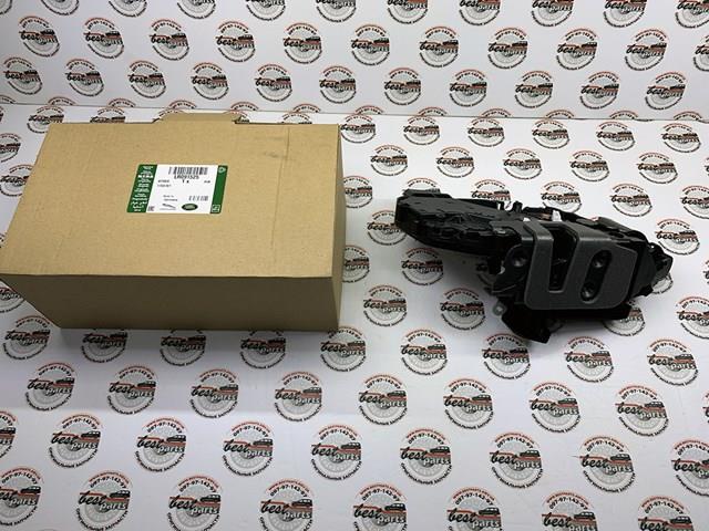 LAND ROVER LR091525 Замок двери задней правой в наличии Николаев