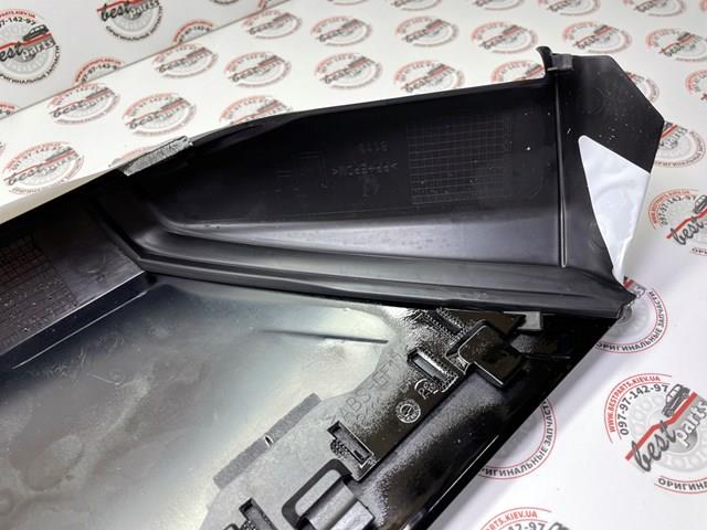 Накладка стойки кузова внешняя, задняя левая LR102625 LAND ROVER
