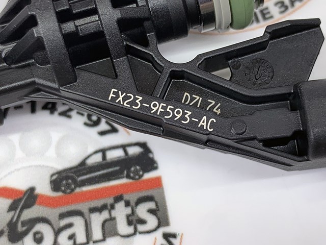 LR105431 LAND ROVER Топливные форсунки купить в Ужгород