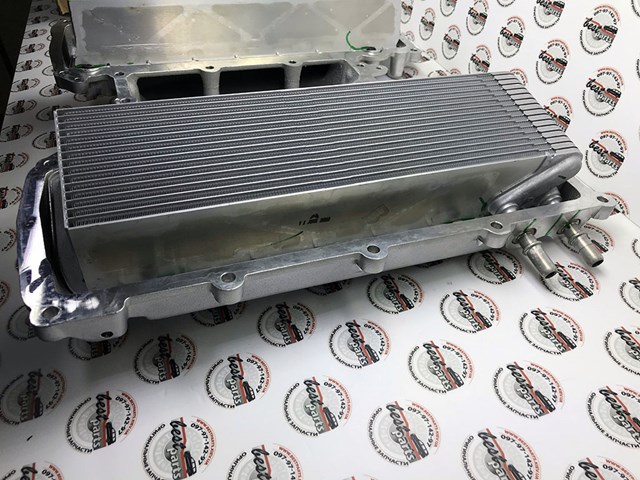 LR111075 LAND ROVER Коллектор впускной купить в Днепр