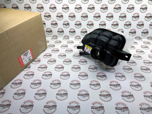 Водяной бачок системы охлаждения LR115228 LAND ROVER