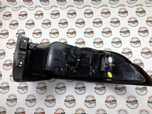 LR116195 LAND ROVER Фонарь задний правый купить в Черновцы