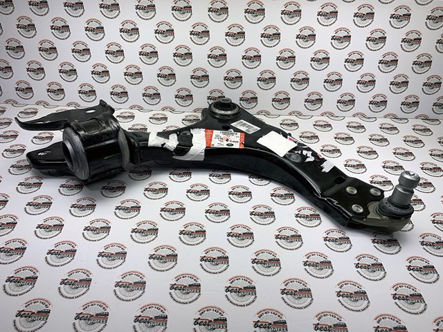 LR126118 LAND ROVER Нижний рычаг купить в Николаев