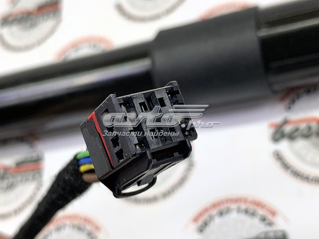 LR126172 LAND ROVER Амортизатор крышки багажника (двери 3/5-й задней) купить в Ужгород