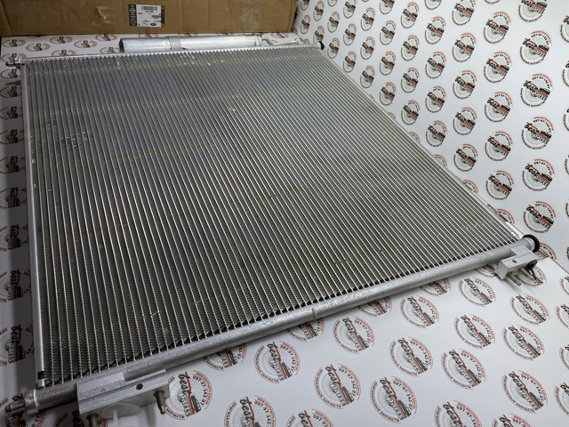 LAND ROVER LR133116 Радиатор кондиционера в наличии Полтава