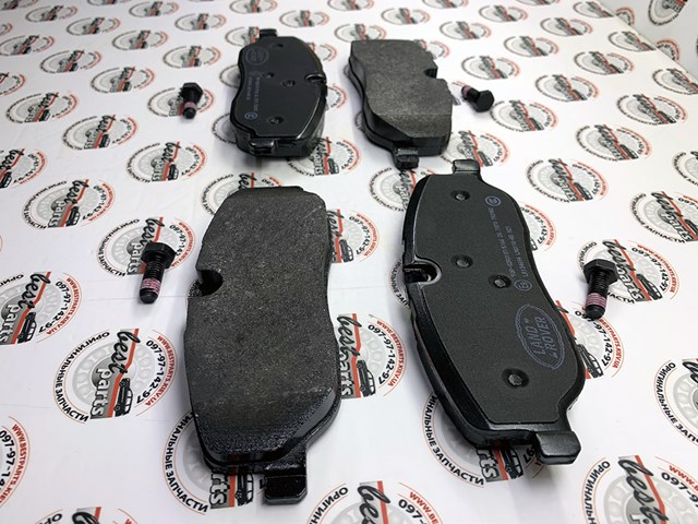 LAND ROVER LR134694 Передние тормозные колодки в наличии Чернигов
